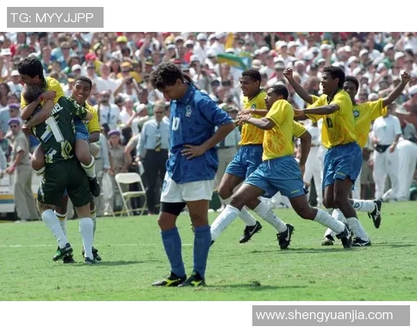 现代足球明星的崛起与全球影响力的深远探讨 现代足球明星的崛起与全球影响力的深远探讨