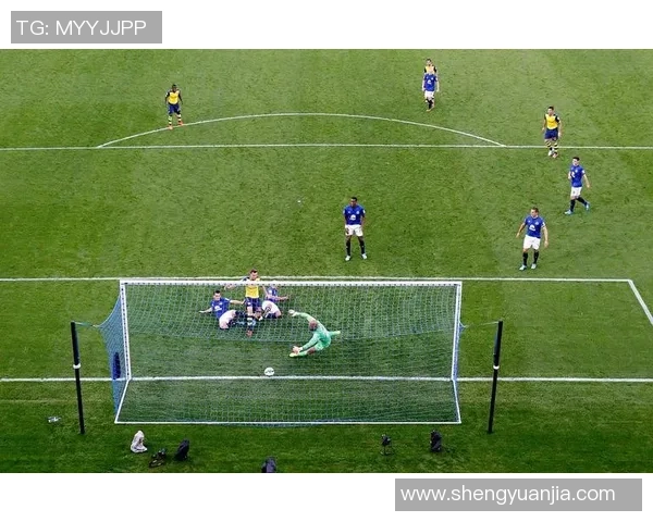 足球明星保姆精彩视频合集带你领略球场外的温馨瞬间与感人故事